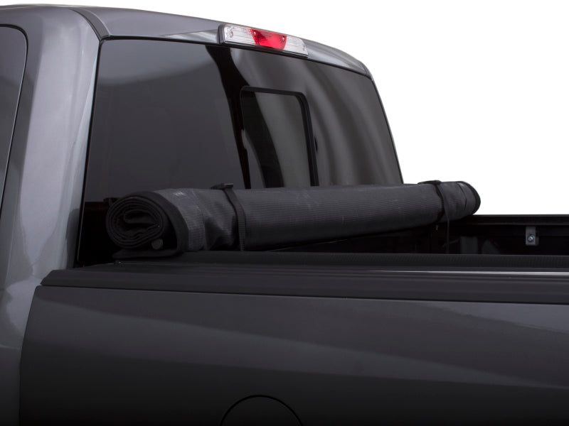 Lund 99-07 Chevy Silverado 1500 (5.8ft. Bed) Genesis Elite Roll Up Tonneau Cover - Black