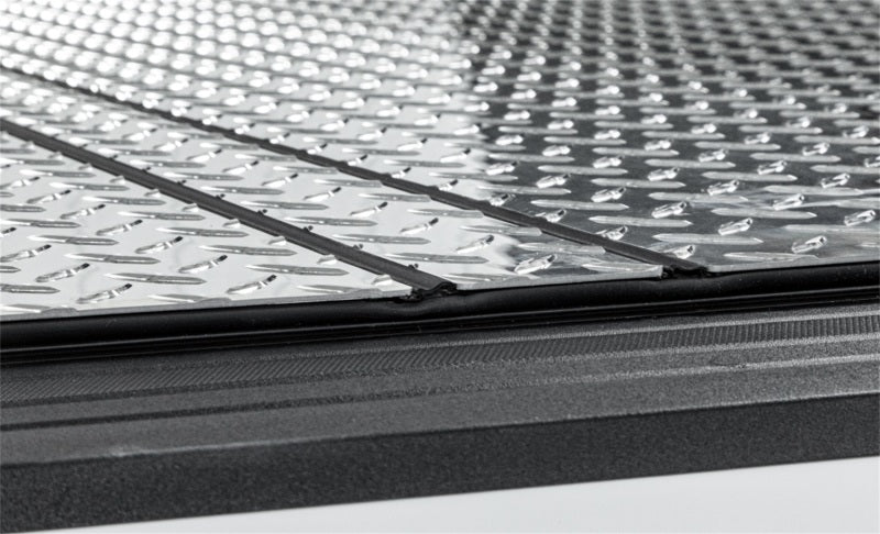 Access LOMAX Tri-Fold Cover 2020+ Chevy/GMC Full Size 2500 3500 6ft 8in Standard Bed - Diamond Plate
